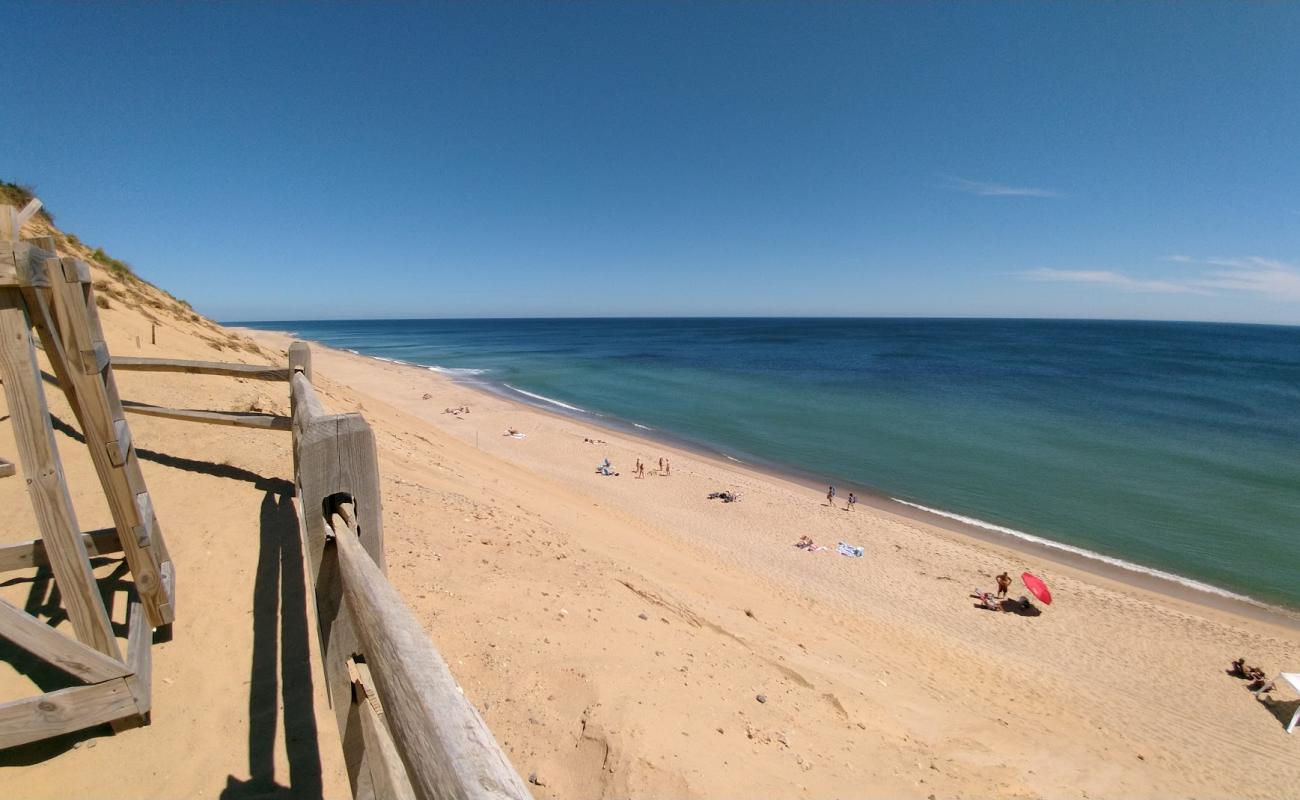 Photo de Cahoon Hollow beach avec sable beige de surface