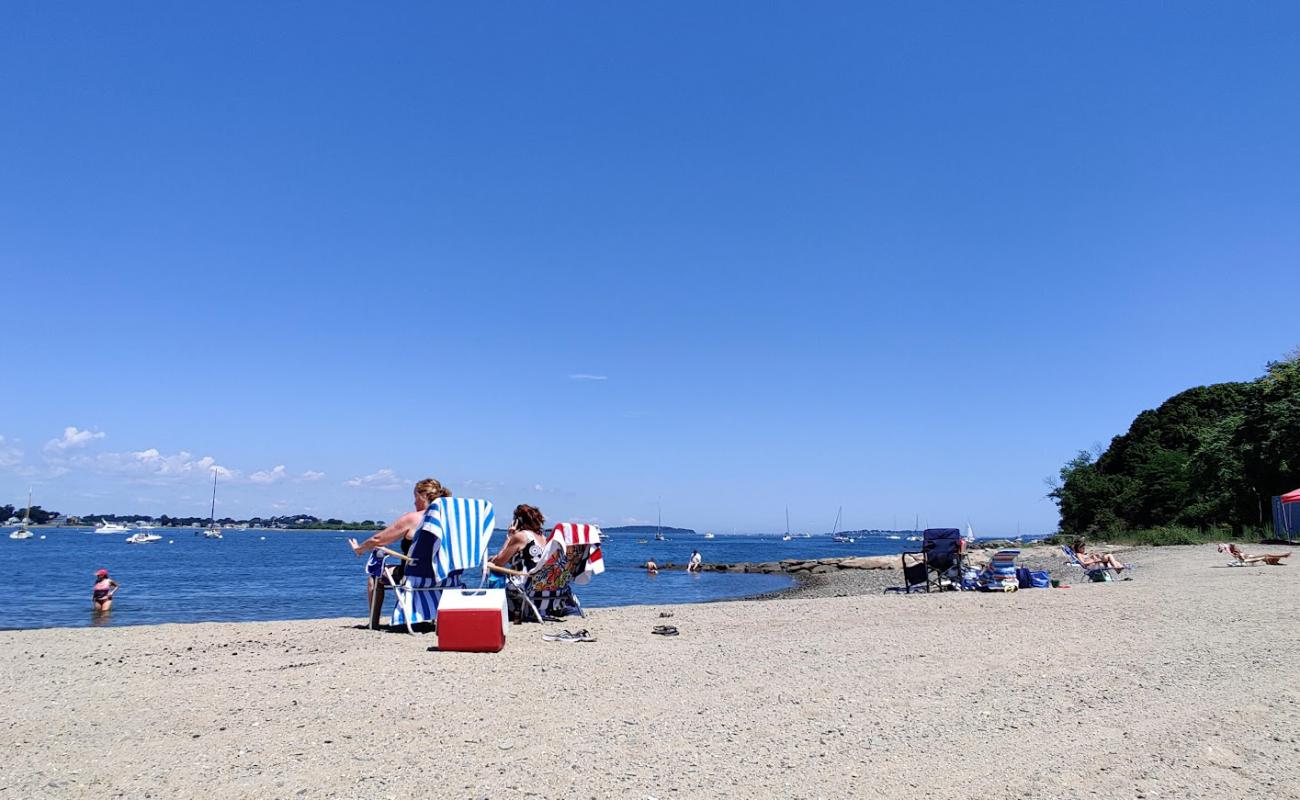 Photo de Wessagusset beach avec sable clair avec caillou de surface