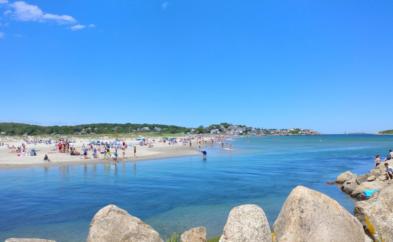 Photo de Good Harbor beach avec sable beige de surface