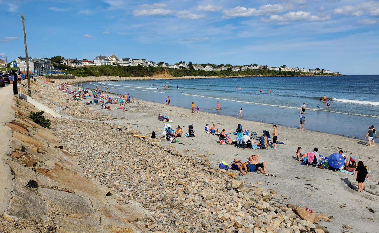 Photo de Long Sands beach avec sable gris & rochers de surface