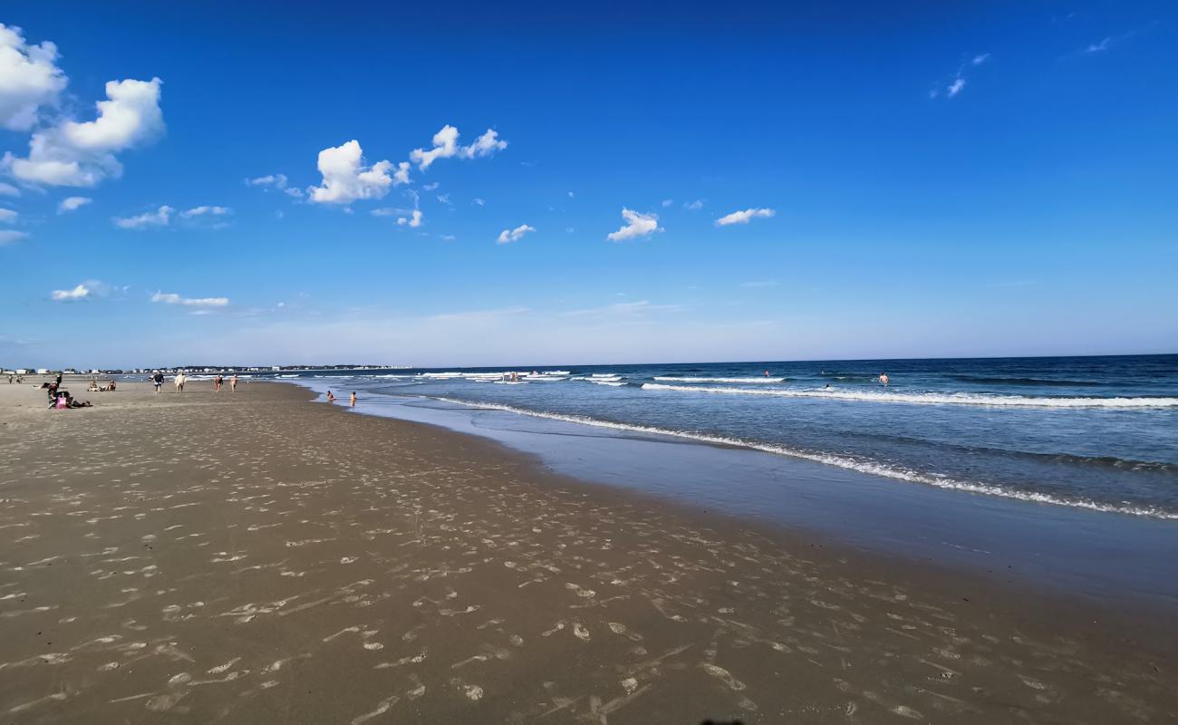 Photo de Fortunes Rocks beach avec sable beige de surface