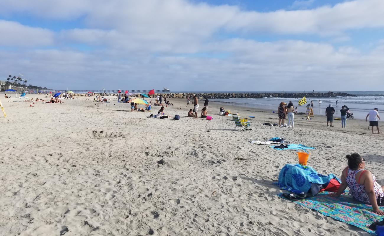 Photo de Oceanside Harbor beach avec sable lumineux de surface