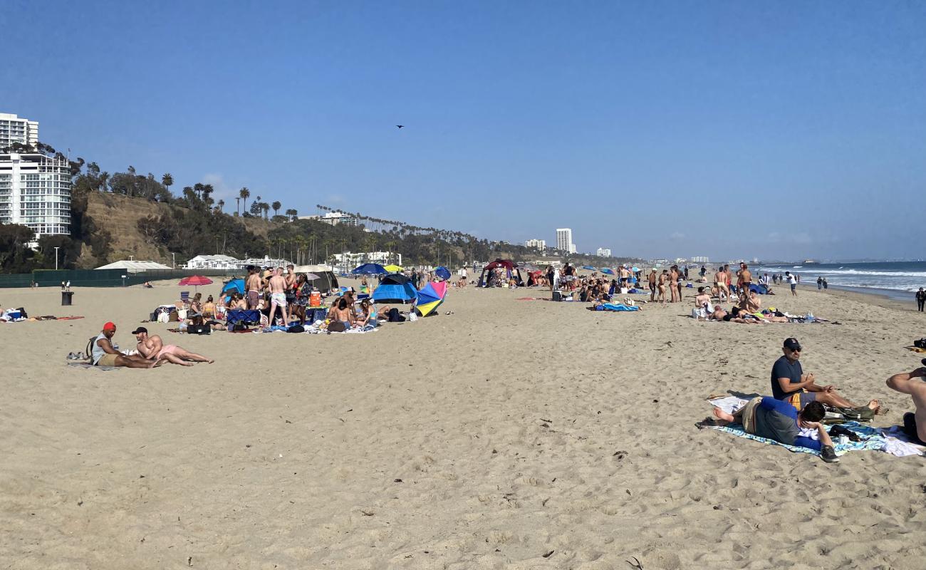 Photo de Will Rogers Beach II avec sable beige de surface