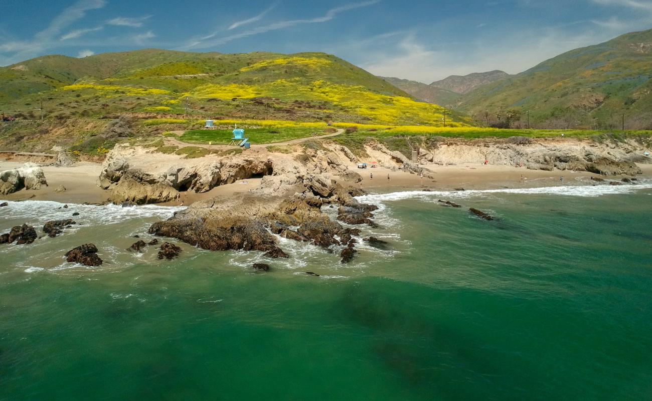 Photo de Leo Carrillo Beach avec sable lumineux de surface