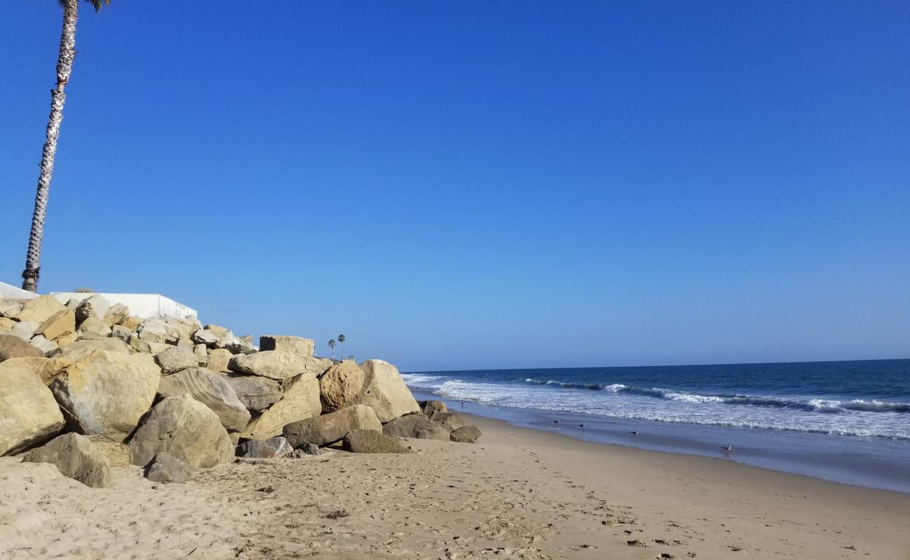 Photo de Pier Shoals Beach avec sable lumineux de surface