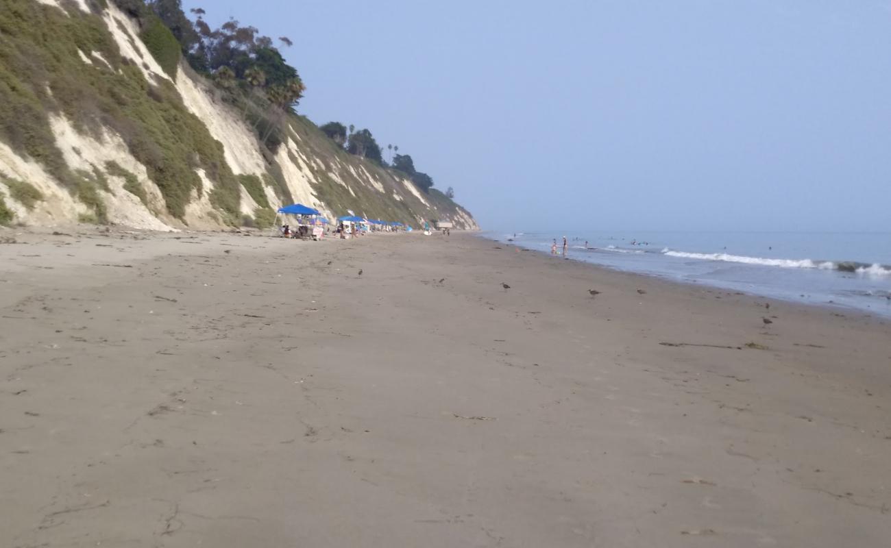 Photo de Hope Ranch Beach avec sable lumineux de surface