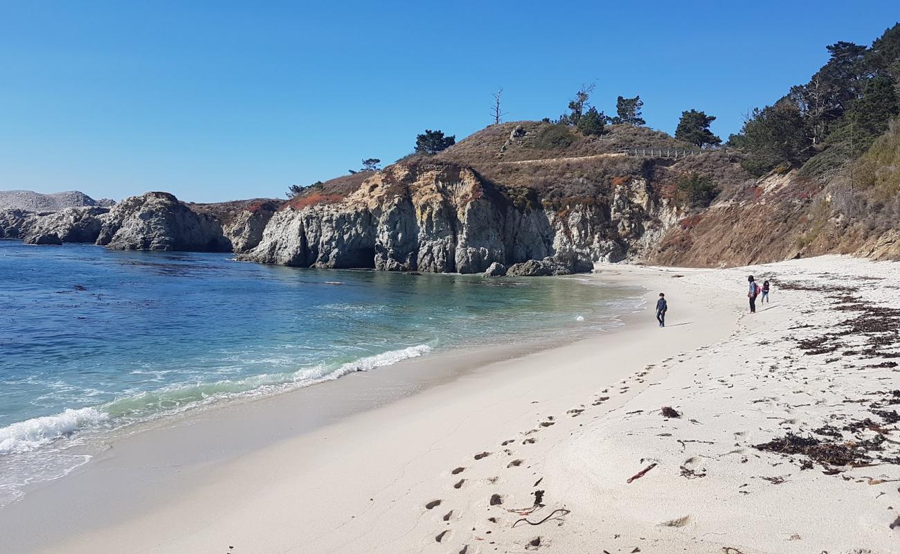 Photo de Gibson's Beach avec caillou fin clair de surface