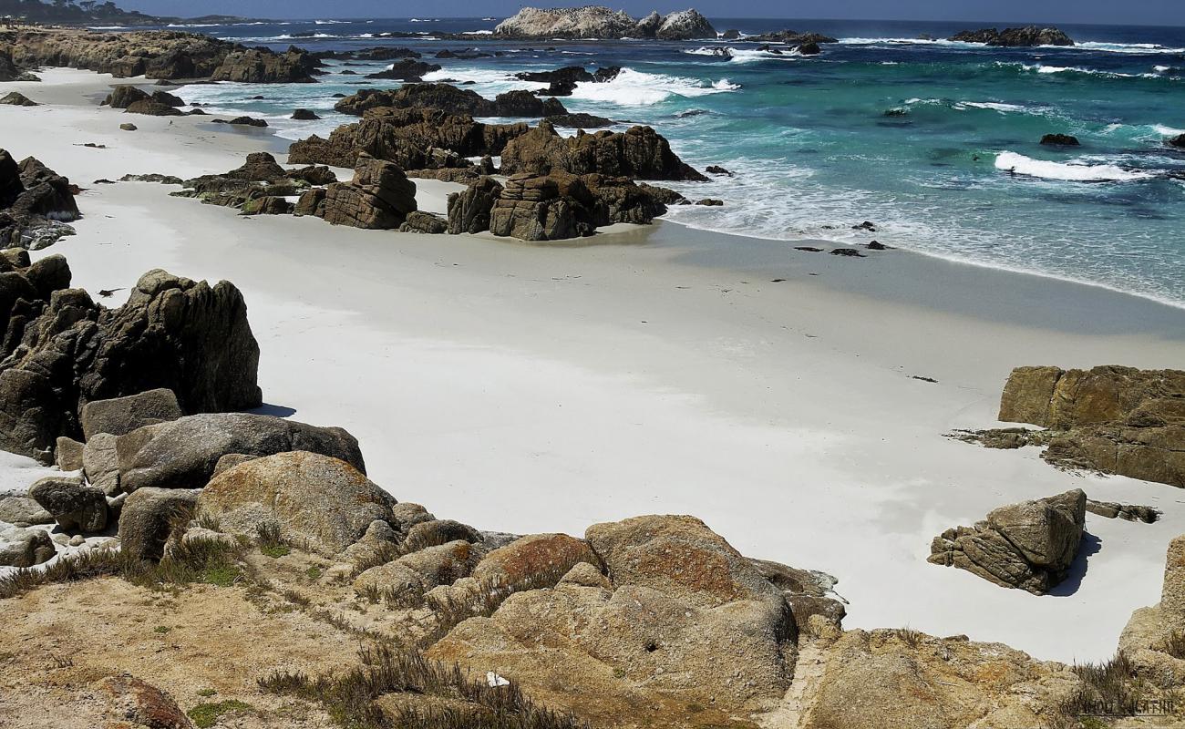 Photo de Granite Beach avec sable lumineux de surface