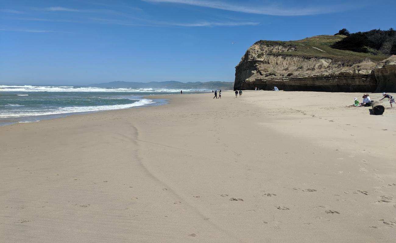 Photo de San Gregorio Beach avec sable beige de surface