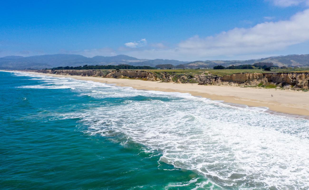 Photo de Redondo Beach avec sable lumineux de surface