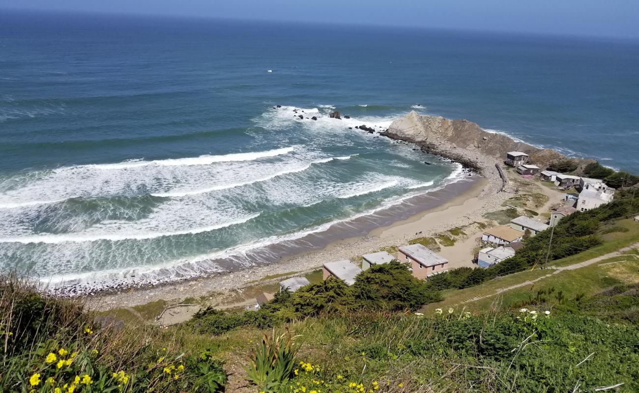 Photo de Shelter Cove Beach avec sable gris de surface