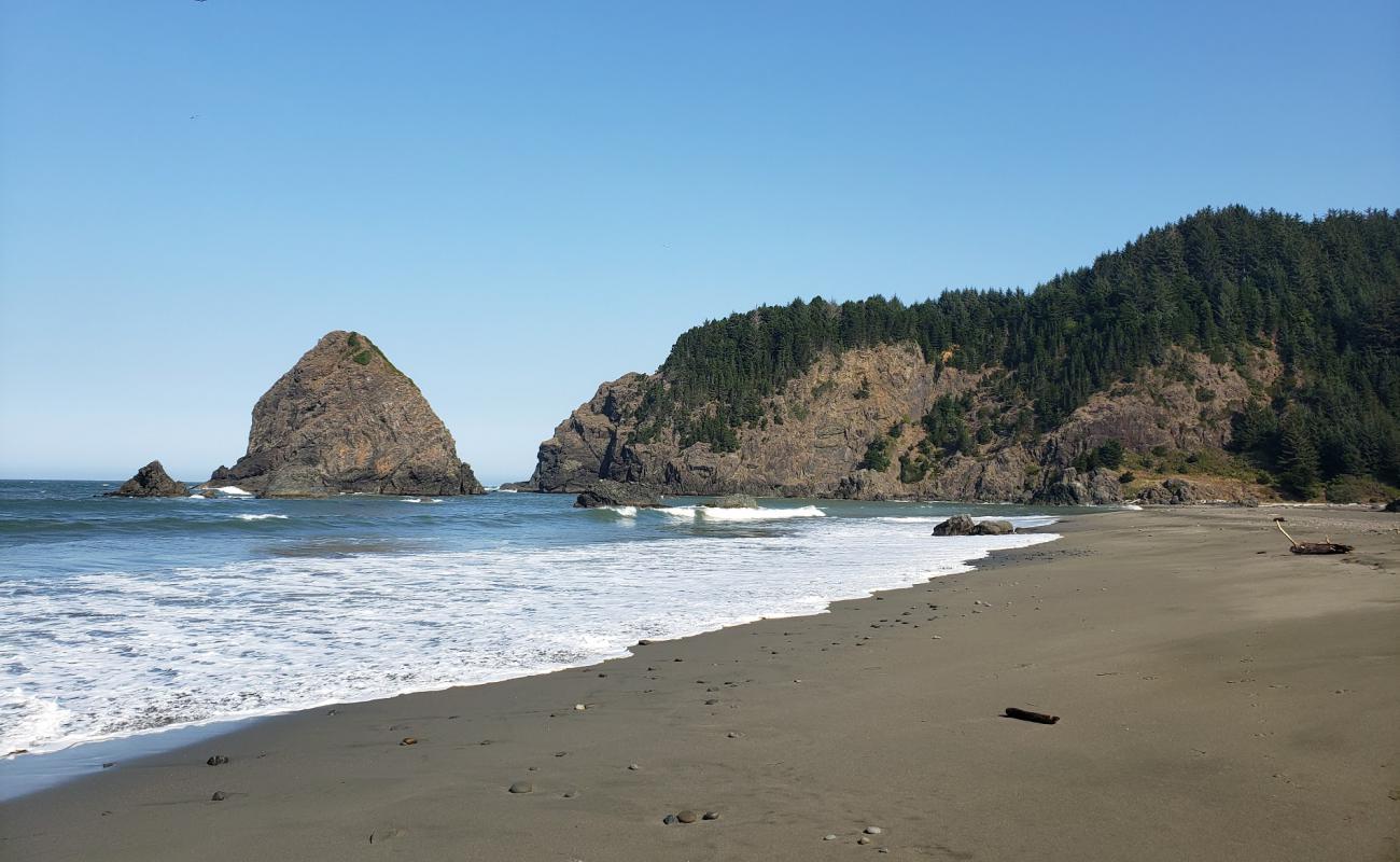 Photo de Whaleshead Beach avec sable gris de surface