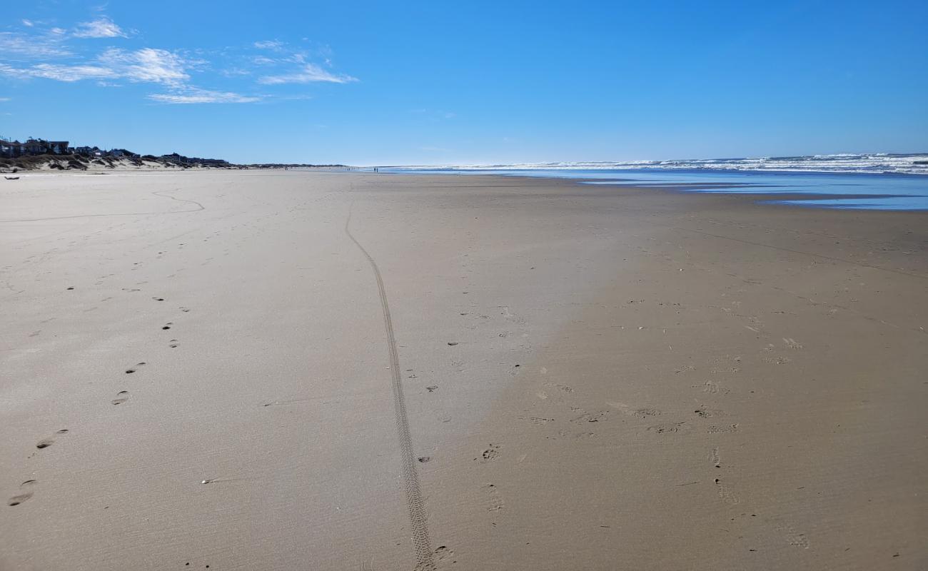 Photo de Ocean Way Beach avec sable fin et lumineux de surface