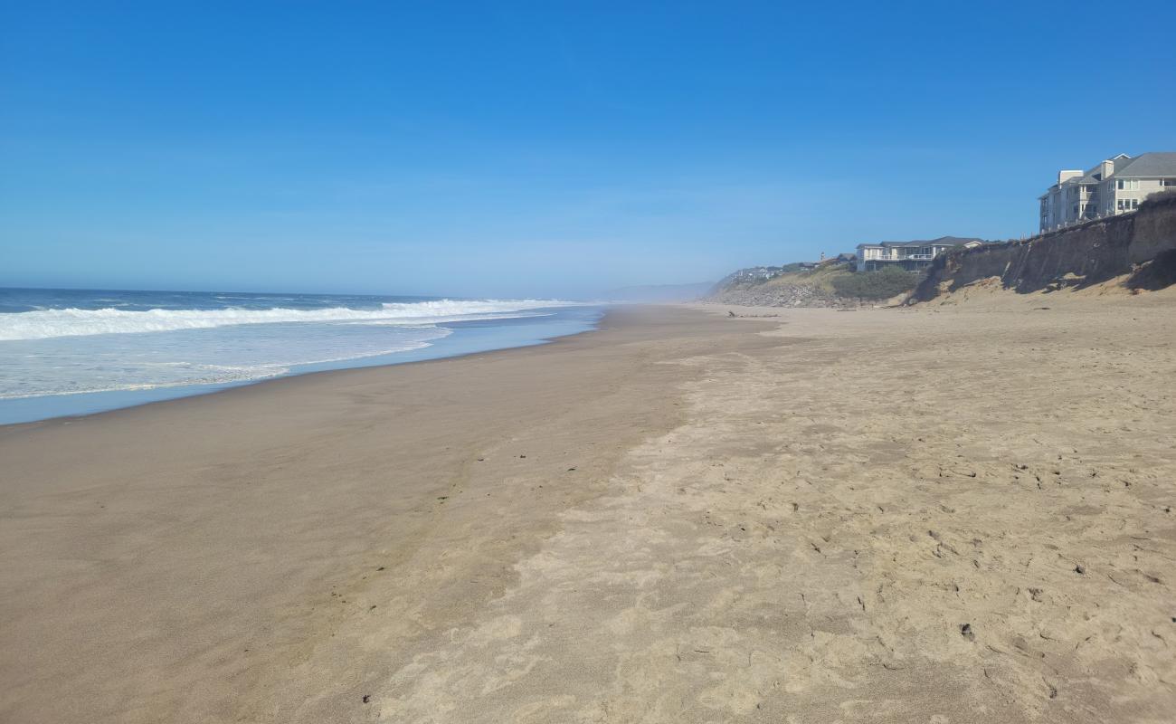 Photo de Gleneden Beach avec sable beige de surface