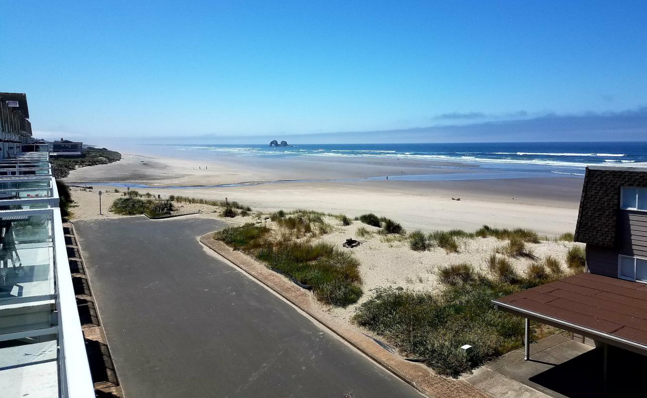 Photo de Diamond Beach avec sable beige de surface