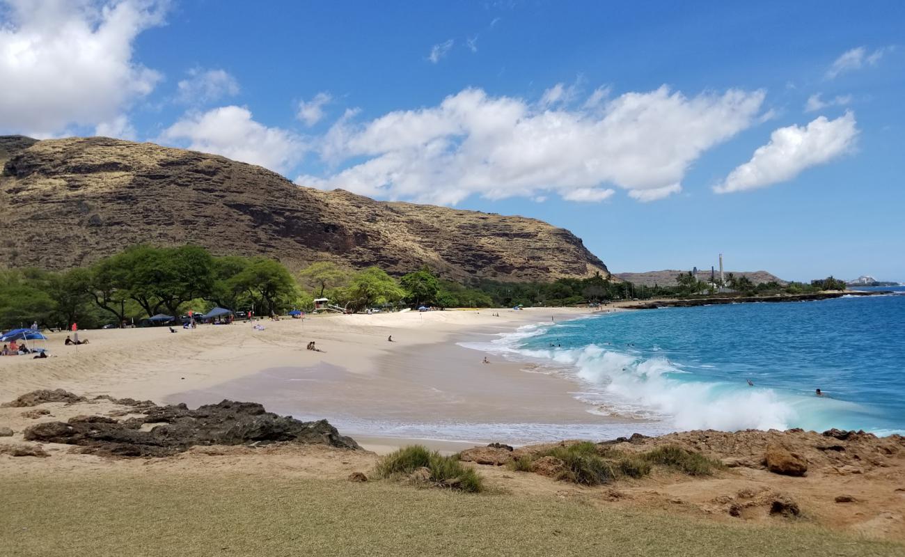 Photo de Nanakuli Beach Park avec sable beige fin de surface