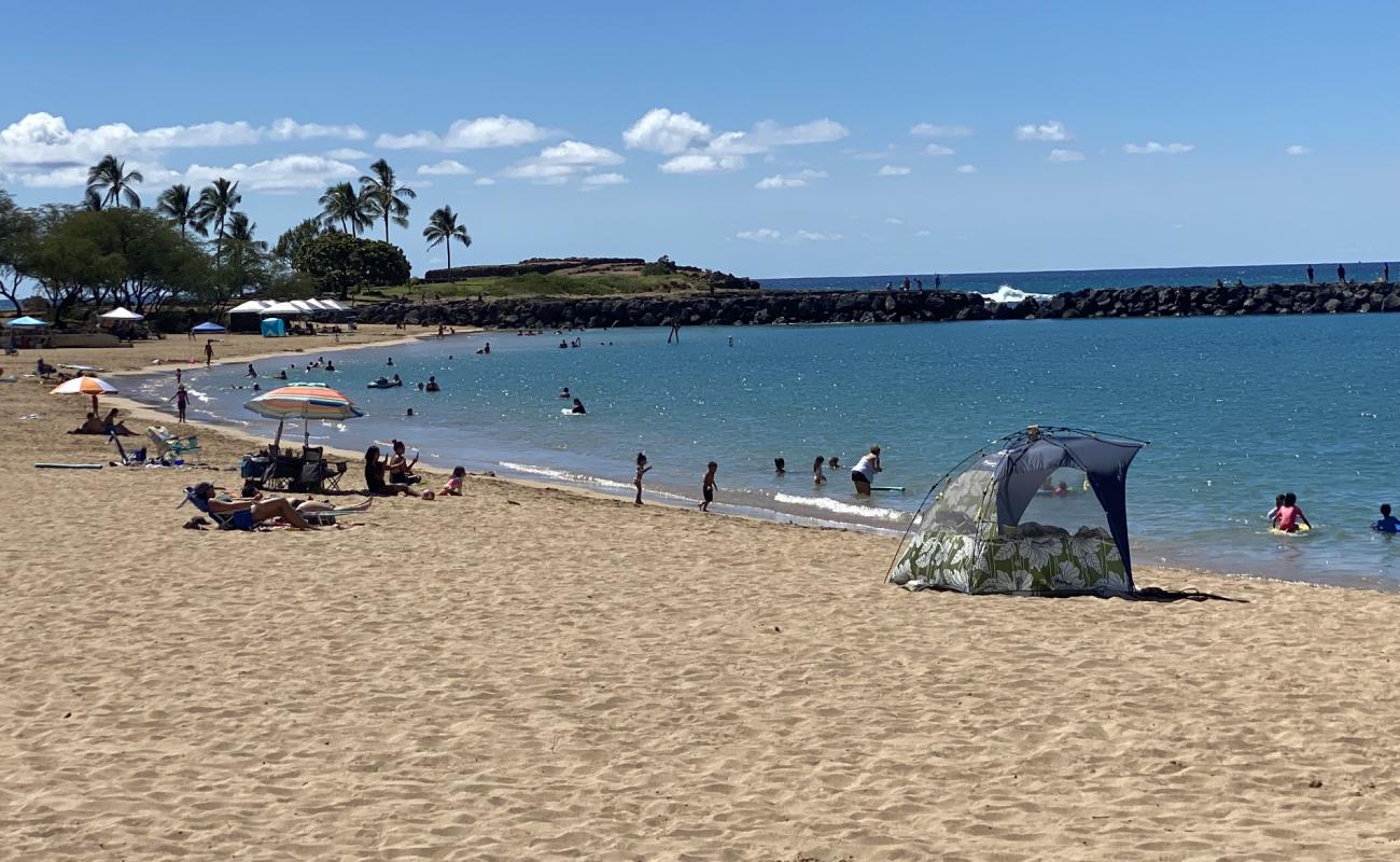 Photo de Pokai Beach avec sable lumineux de surface