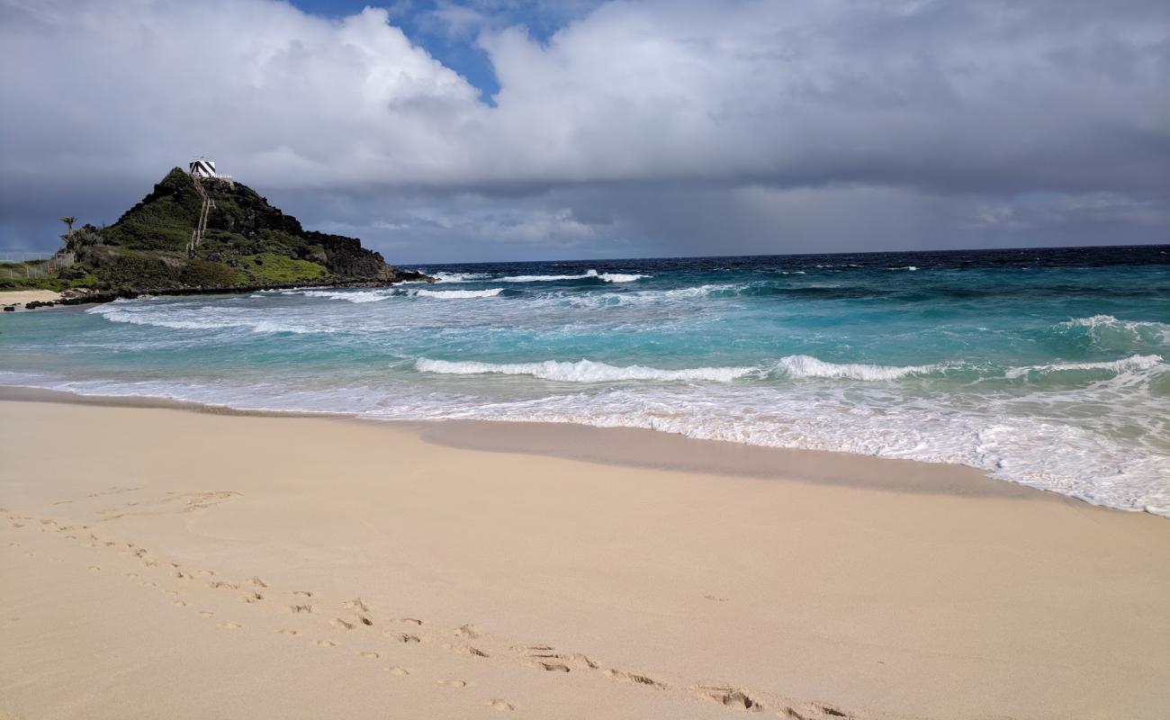 Photo de Pyramid Rock Beach avec sable lumineux de surface