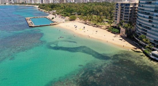 Kaimana Beach