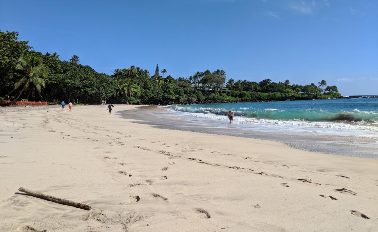 Photo de Hamoa Beach avec sable fin gris de surface