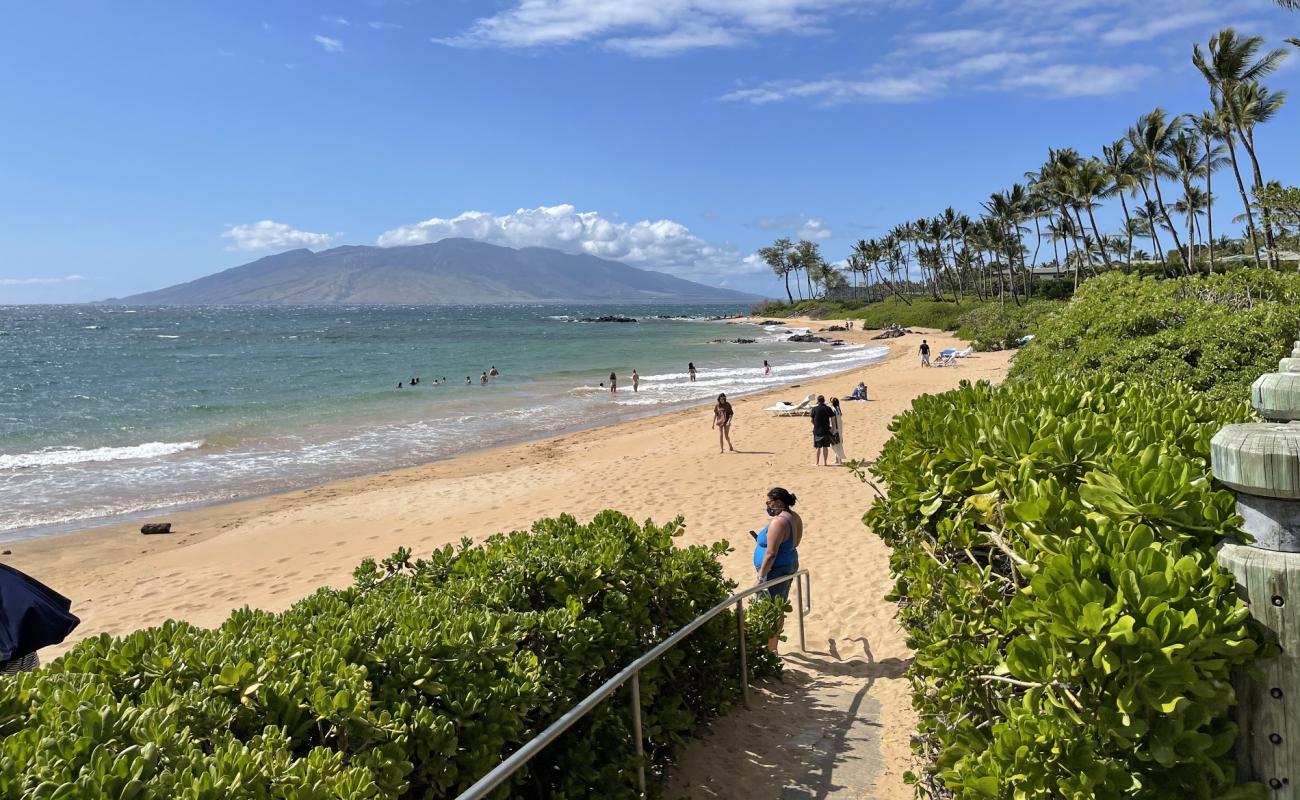 Photo de Mokapu Beach avec sable fin et lumineux de surface