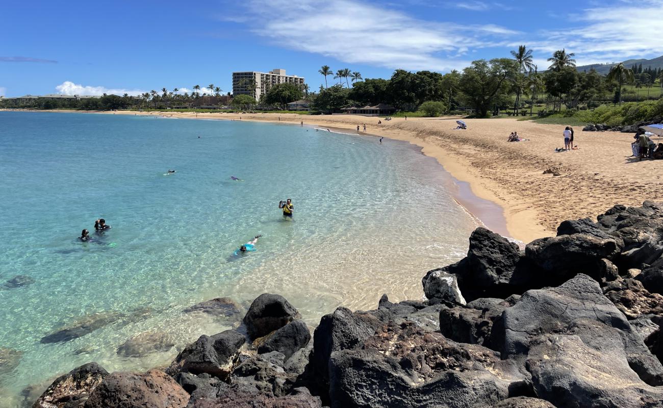 Photo de Kahekili Beach avec sable fin et lumineux de surface