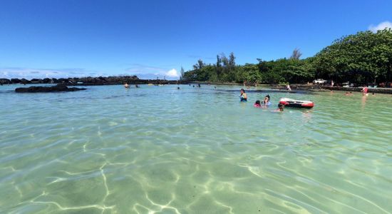 Onekahakaha Beach