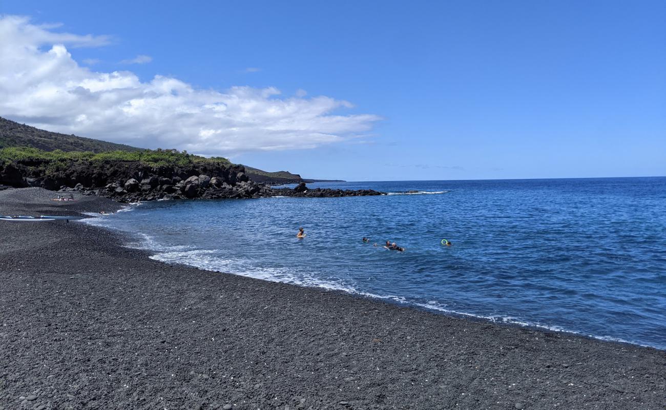 Photo de Pebbles Beach avec caillou gris de surface