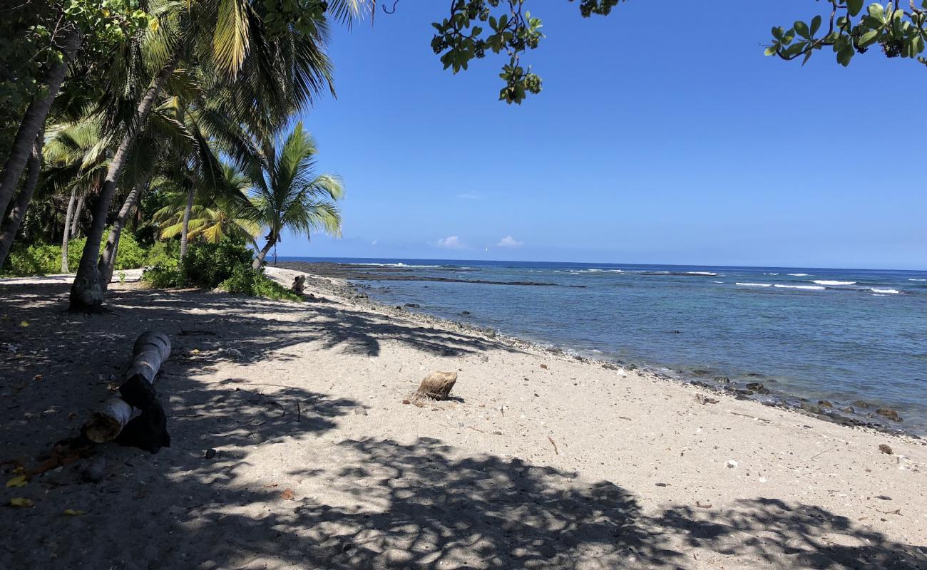 Photo de Ke'Ei Beach avec sable beige & pierres de surface