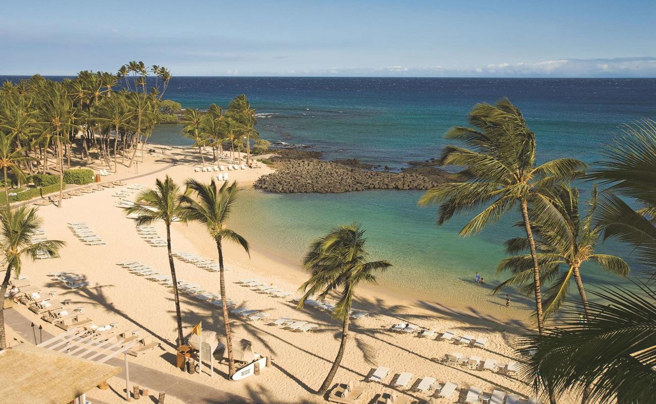 Photo de Plage de Fairmont Orchid avec sable lumineux de surface