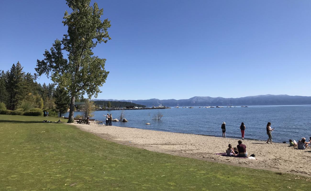 Photo de Tahoe City Public Beach avec sable lumineux de surface