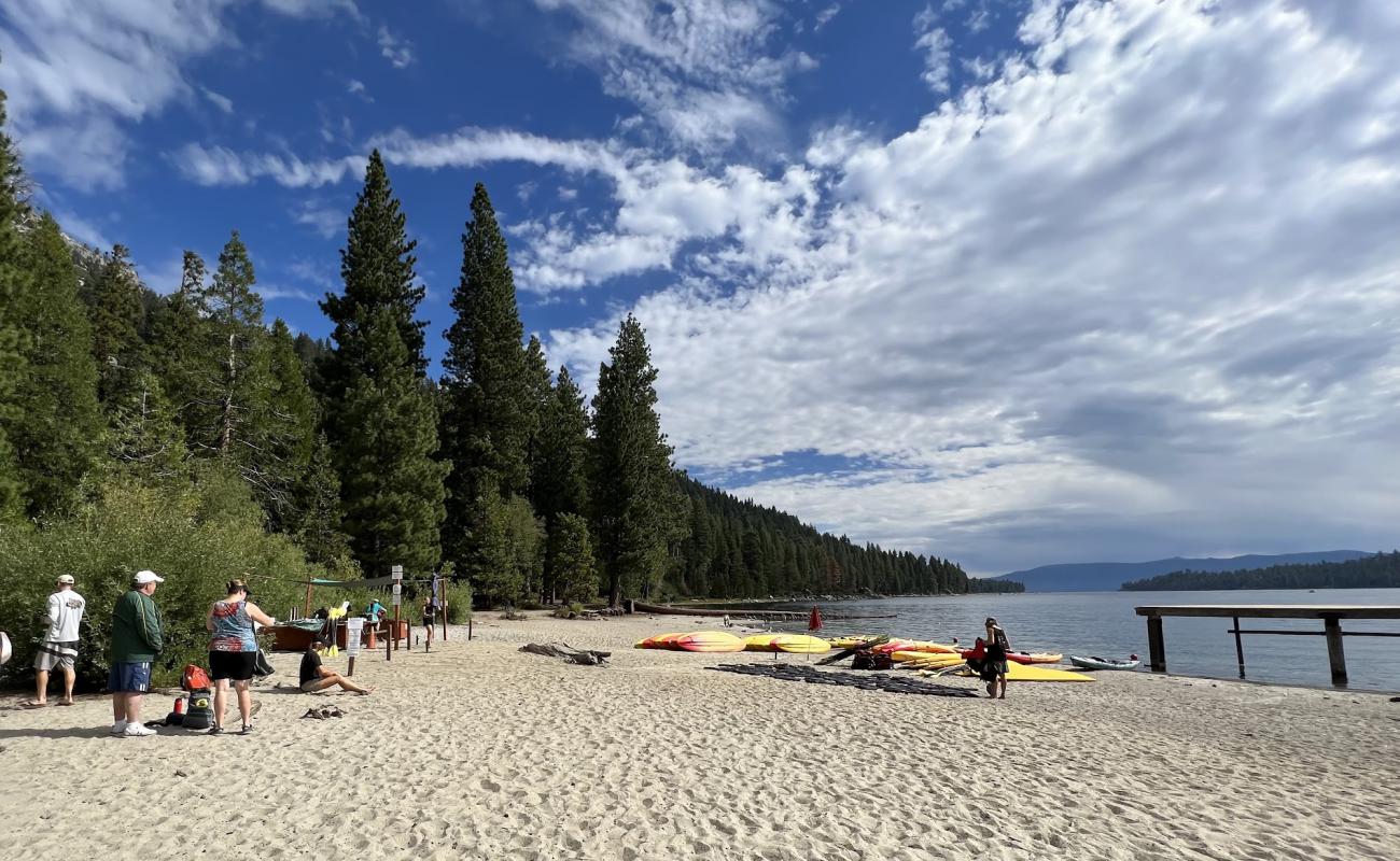 Photo de Kayak Tahoe Beach avec sable lumineux de surface