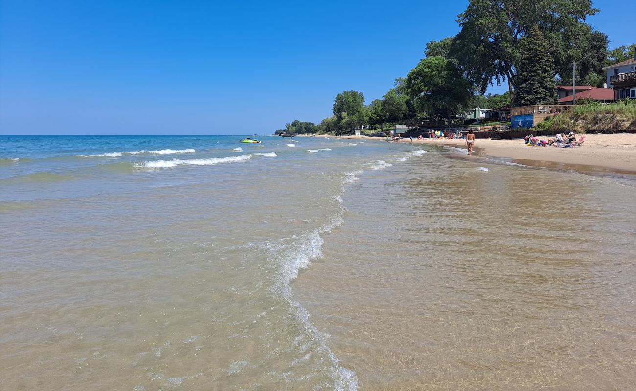 Photo de Oak Beach County Park Beach avec sable lumineux de surface