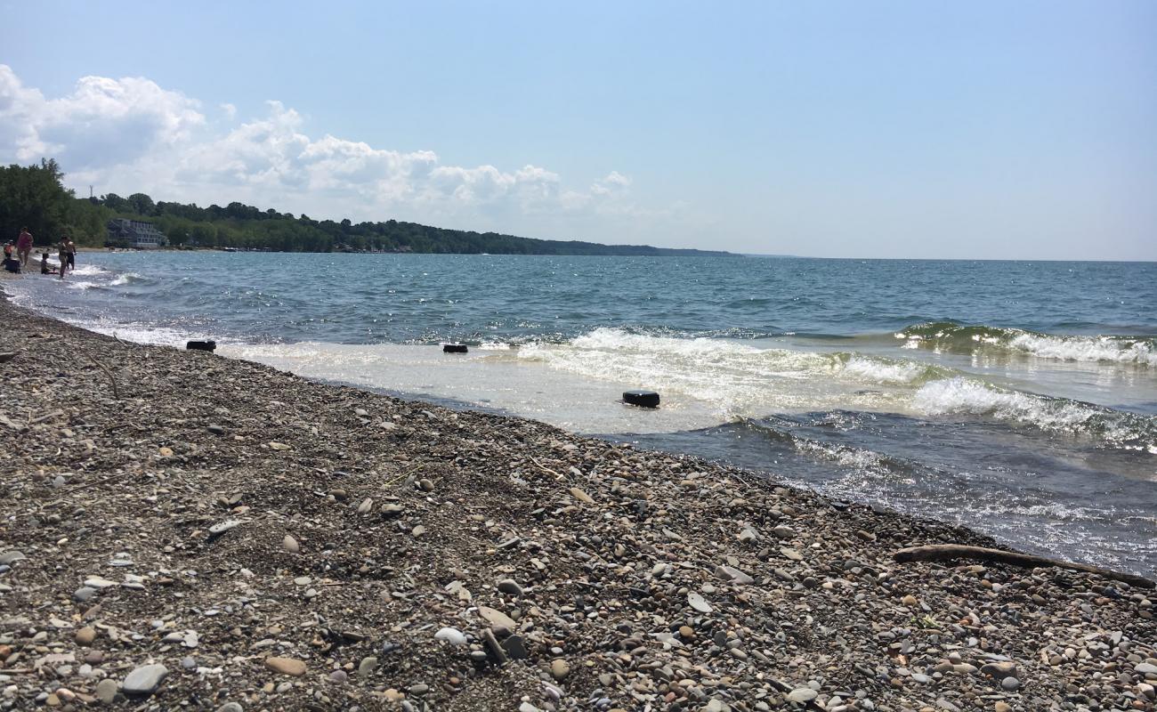 Photo de Presque Isle State Park Beach avec sable beige & galets de surface