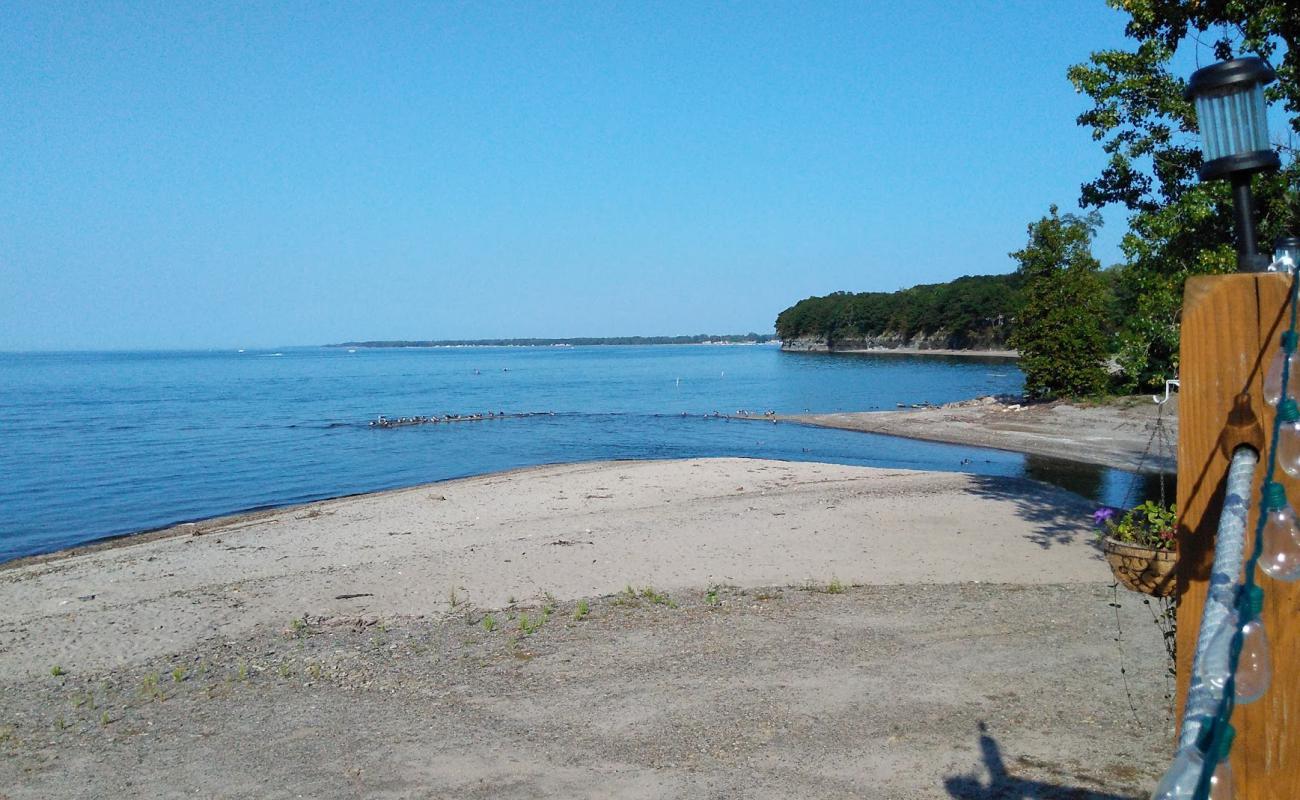 Photo de Silver Creek Firemen's Beach avec sable beige & pierres de surface