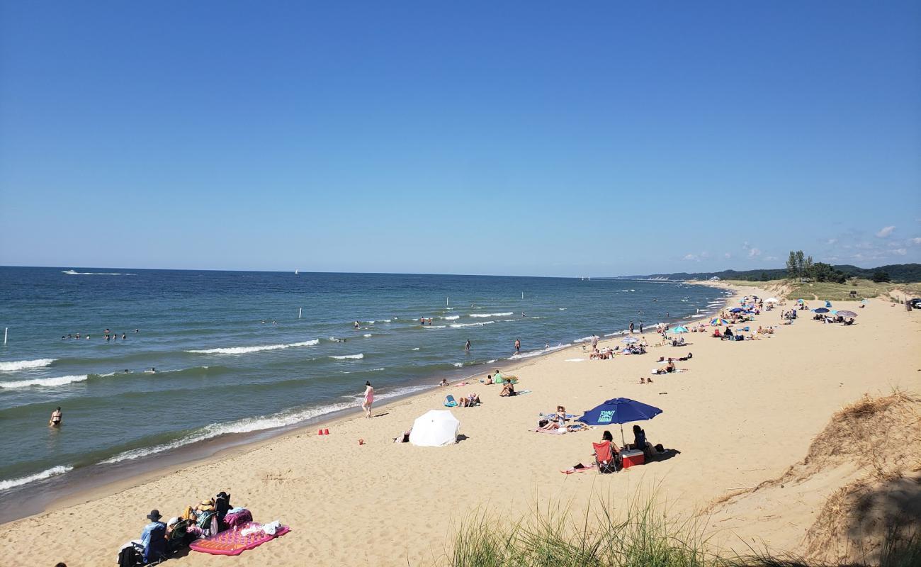 Photo de Oval Beach avec sable fin et lumineux de surface