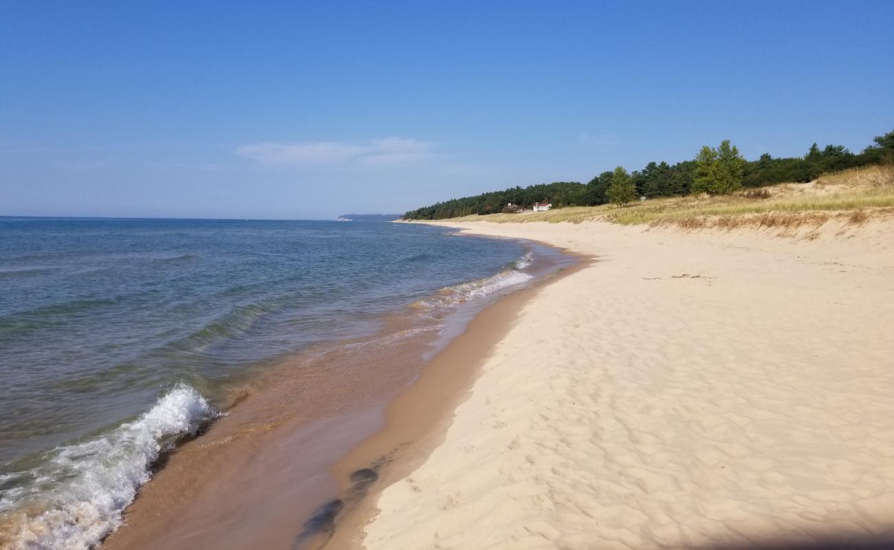 Photo de Captain John Langland Park Beach avec sable fin et lumineux de surface