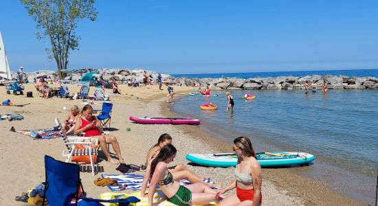 Lake Bluff Beach