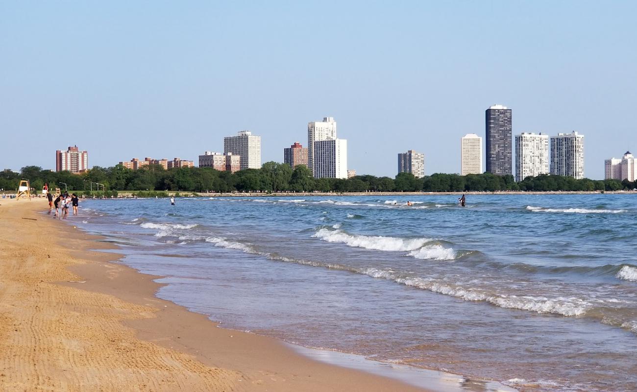 Photo de Montrose Beach avec sable beige de surface