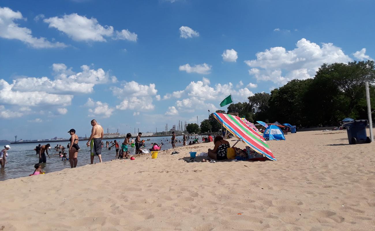 Photo de Calumet Beach avec sable lumineux de surface