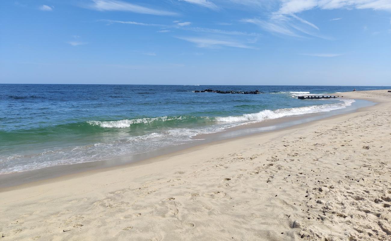Photo de Spring lake beach avec sable fin blanc de surface