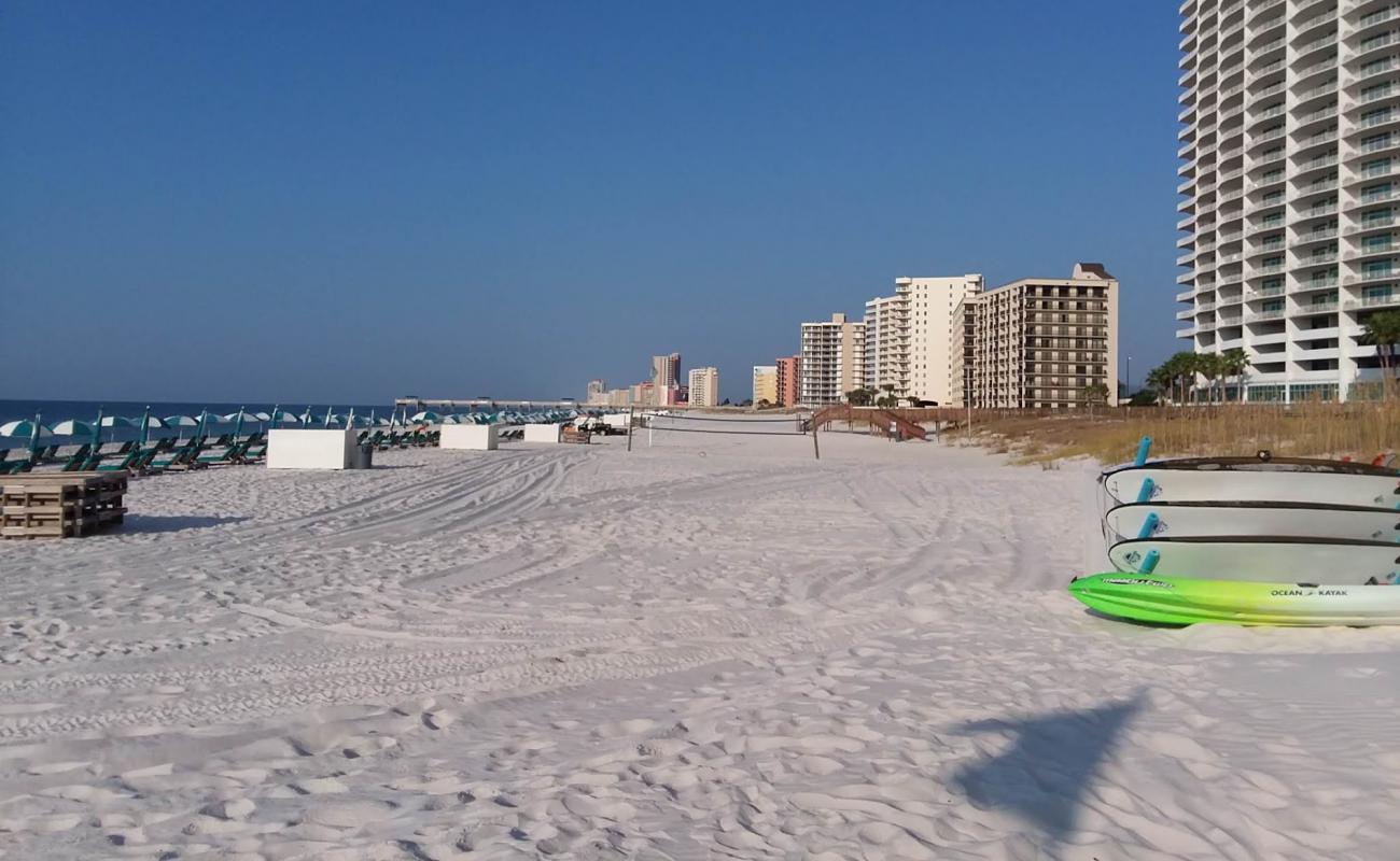Photo de Orange Beach avec sable fin blanc de surface