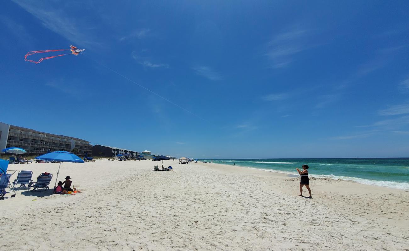 Photo de Carillon Beach avec sable fin blanc de surface