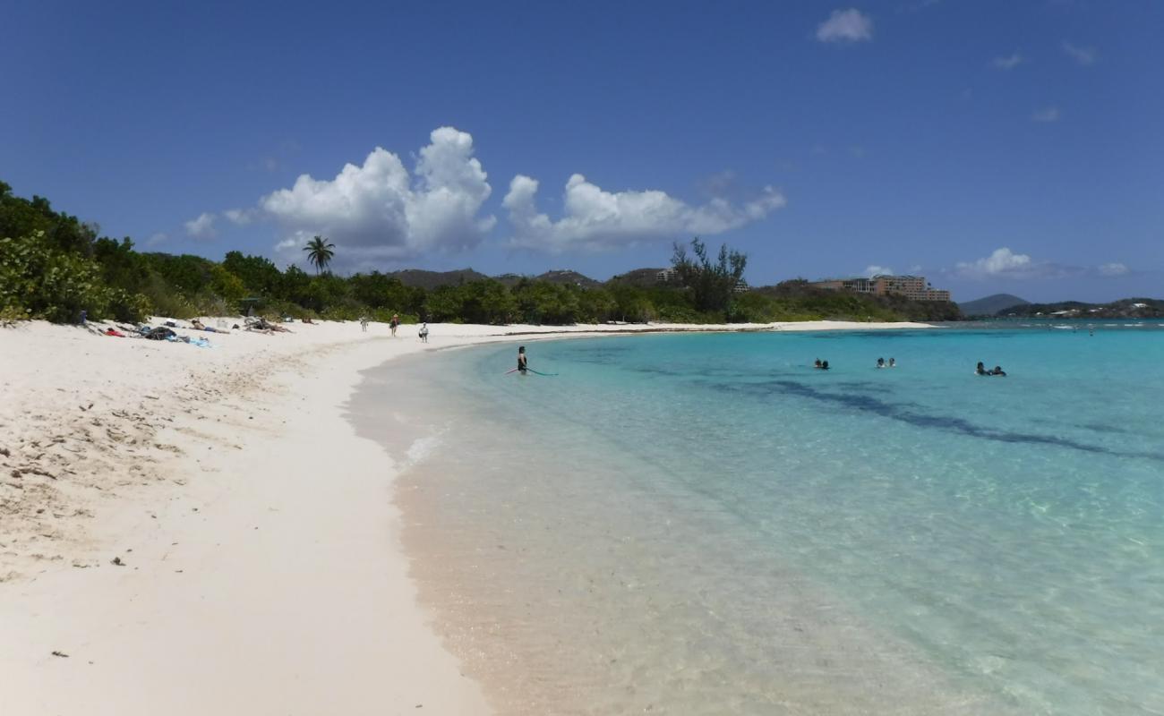 Photo de Lindquist beach avec sable fin et lumineux de surface