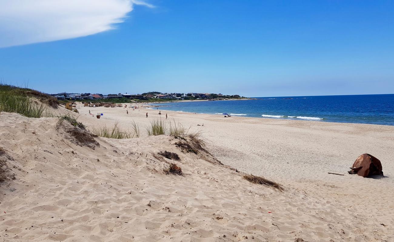 Photo de Brava Beach avec sable lumineux de surface