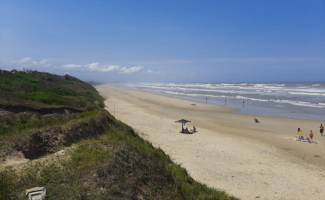 Photo de La Coronilla Beach avec sable beige de surface