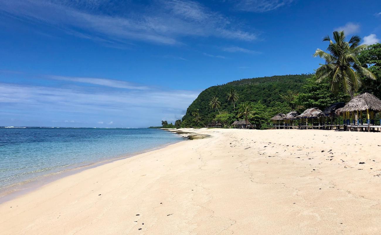 Photo de Lalomanu Beach Fales avec sable beige de surface