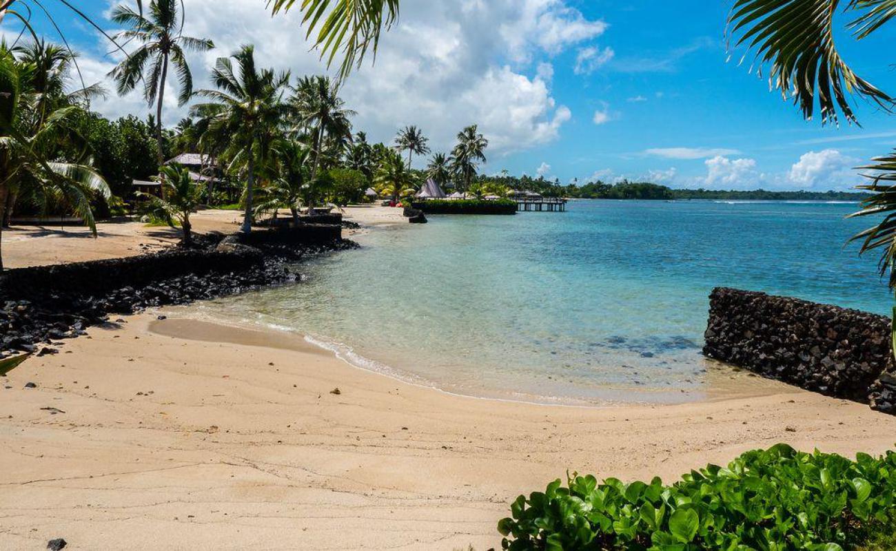 Photo de Maninoa Beach avec sable beige de surface