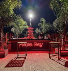 Plaza Bay