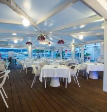 Seasons Lounge Bar & Restaurant